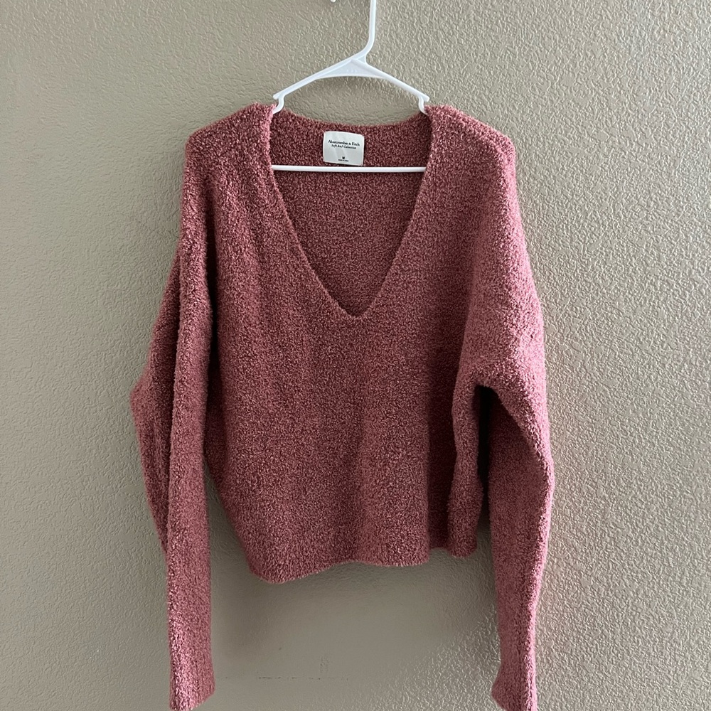 NWOT Abercrombie & Fitch sweater